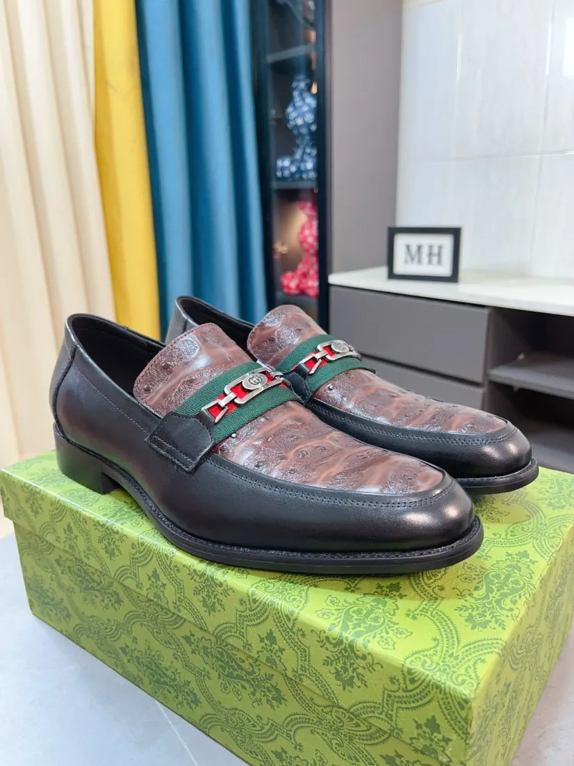 Men's shoes 💰500🌹🌹[GUCCI Gucci] A new style of formal men's leather shoes is coming ~ The original quality upper is made of Italian cowhide➕The leather is soft and delicate, comfortable and soft. The top layer of genuine leather, rubber wear-resistant outsole, the shoe shape is dignified and domineering, and the luxury charm is not concealed! The natural and free nouveau riche leads the trend. Code number: 38-44
